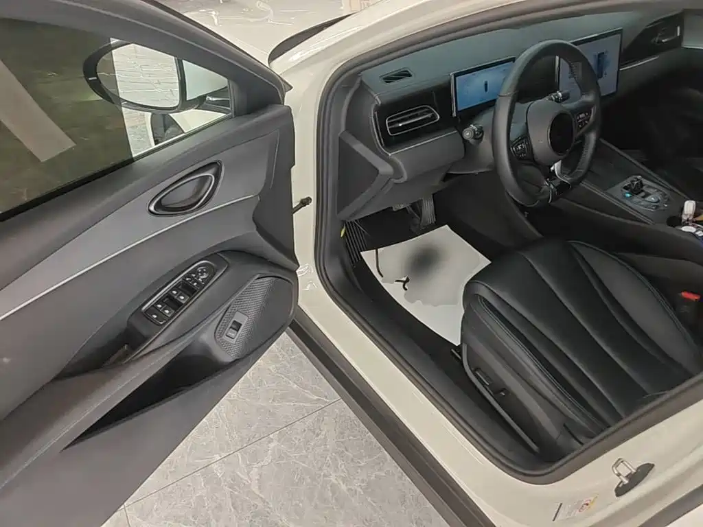 BYD Seal 06 — миниатюра 16