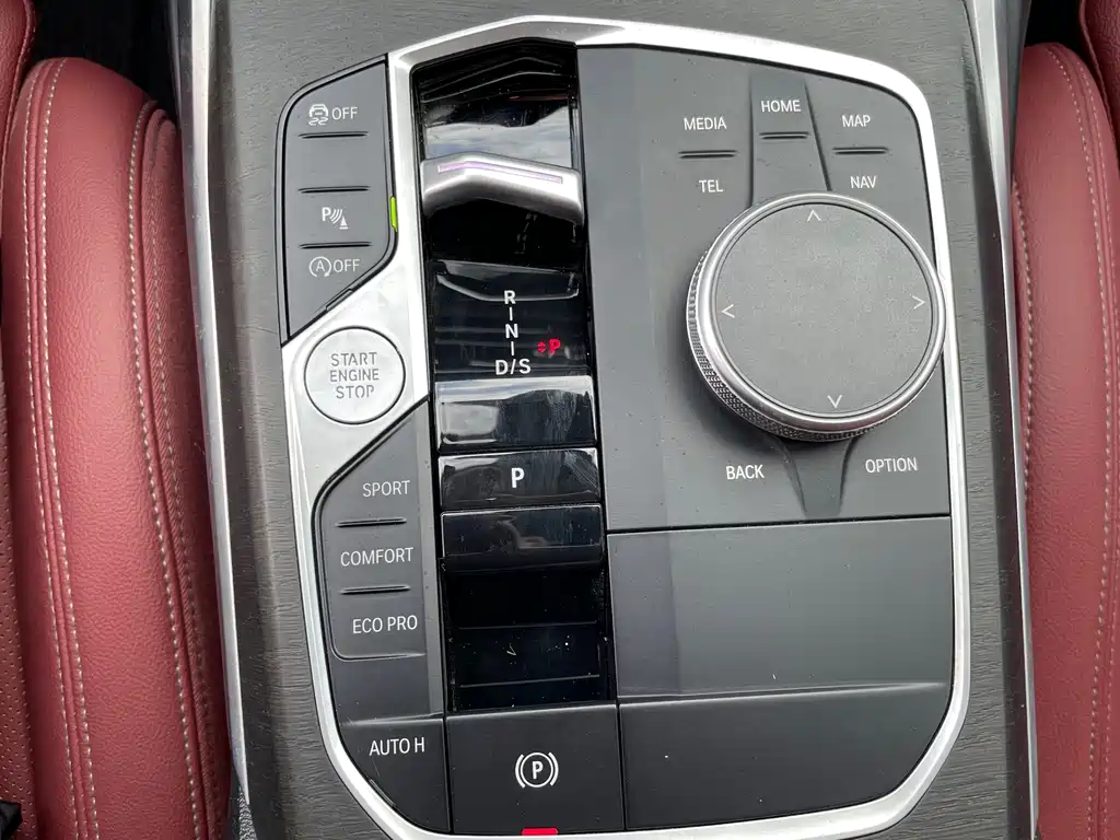 BMW 3 Series — миниатюра 8