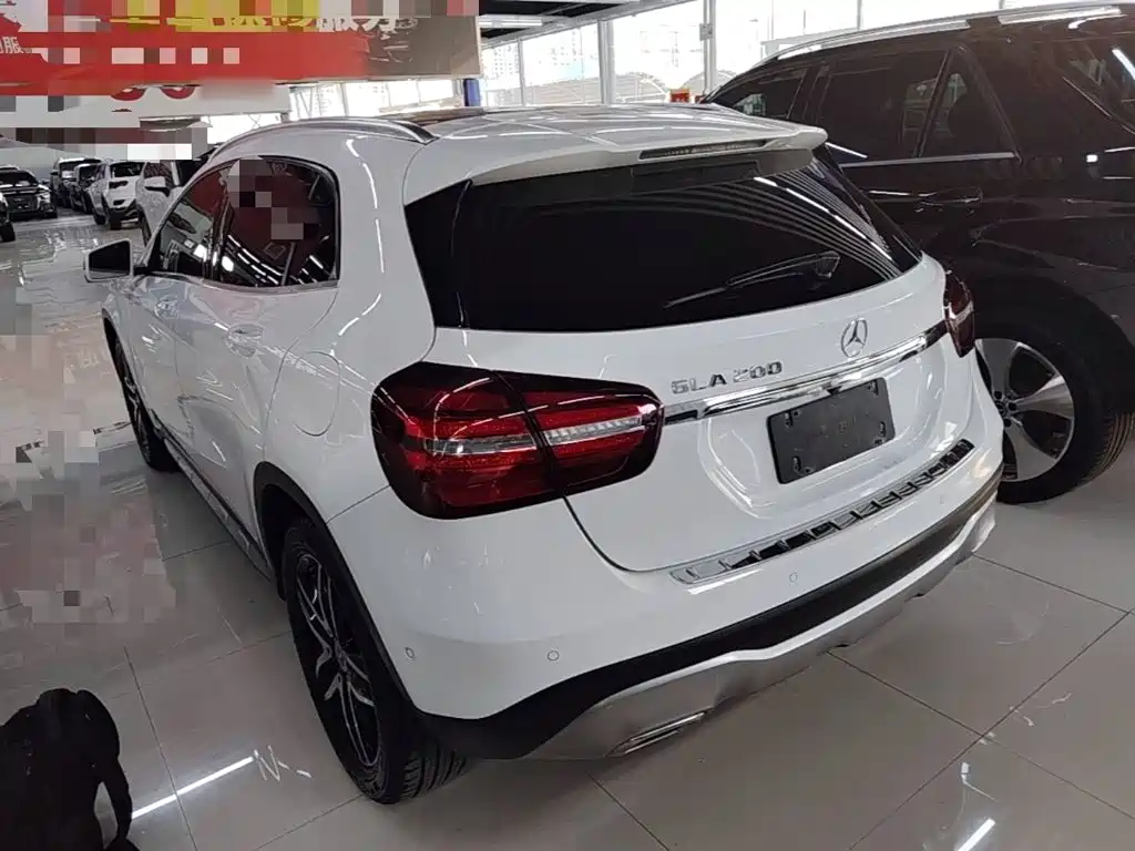 Mercedes-Benz GLA — миниатюра 5