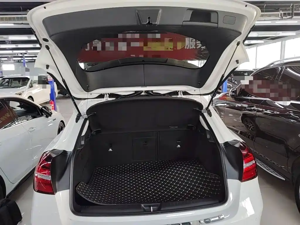 Mercedes-Benz GLA — миниатюра 19