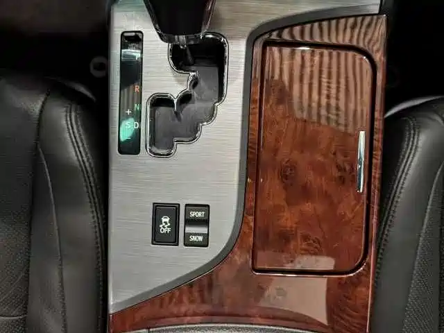 Toyota Crown 2012 2.5L Royal