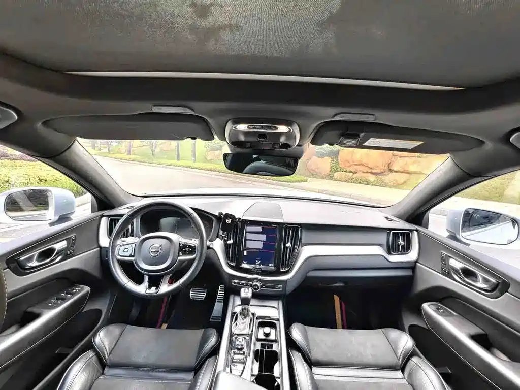 Volvo XC60 — миниатюра 5