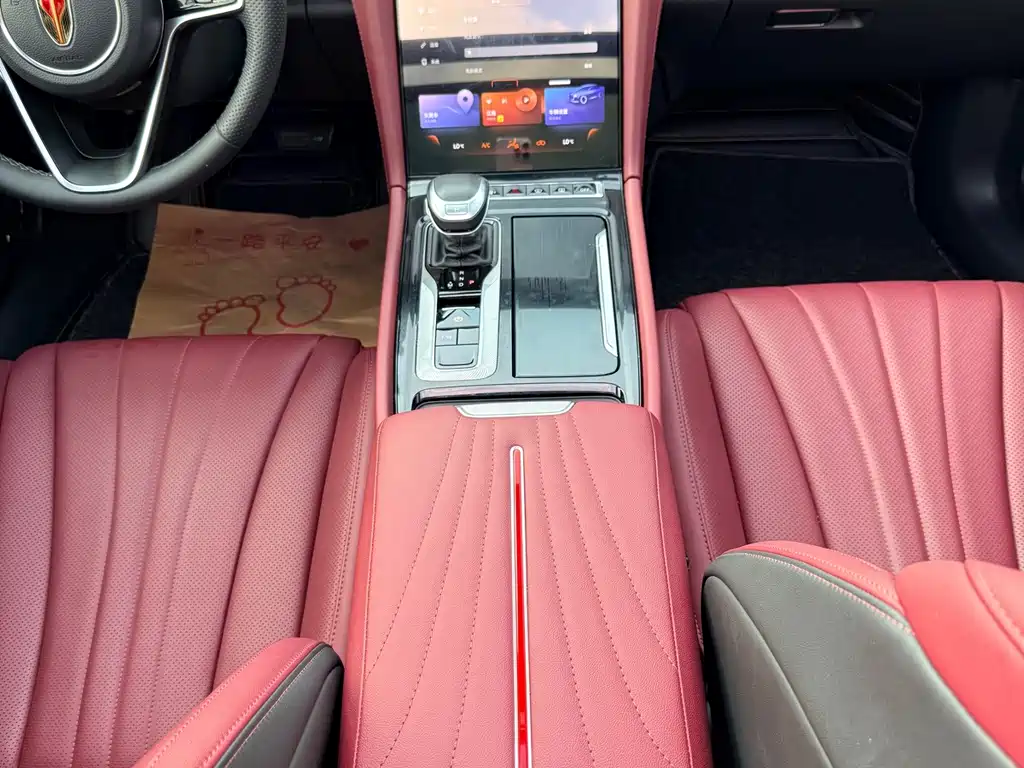 Hongqi Hongqi H5 — миниатюра 15