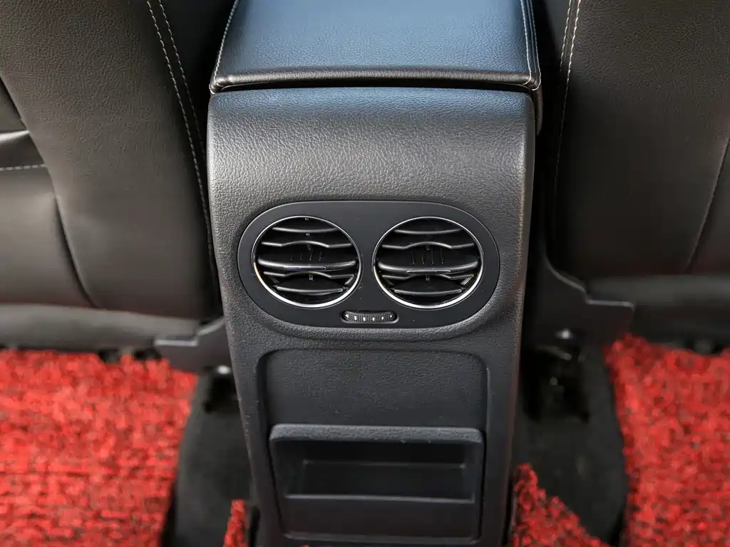 Volkswagen Tiguan — миниатюра 15