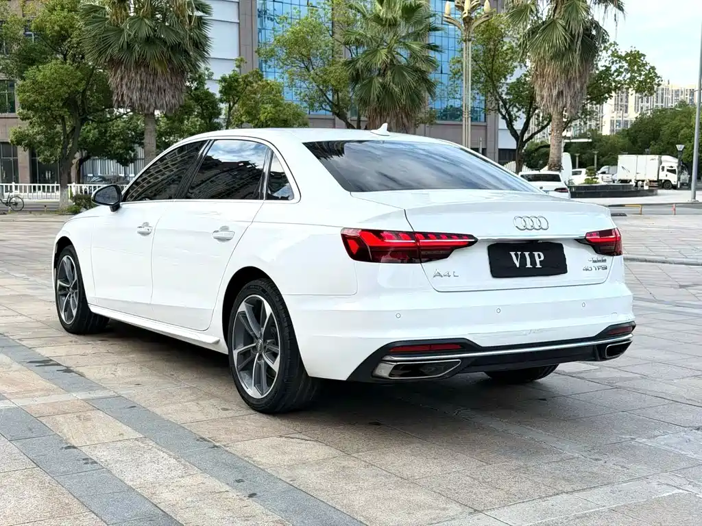 Audi A4L — миниатюра 7
