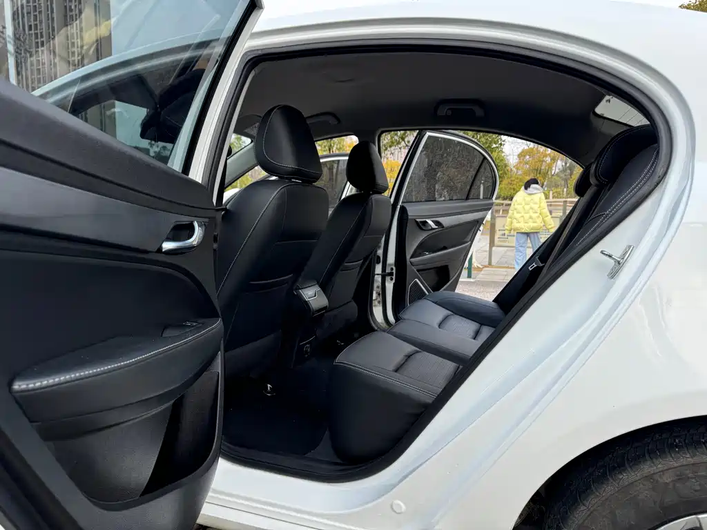 GEELY AUTOMOBILE EMGRAND