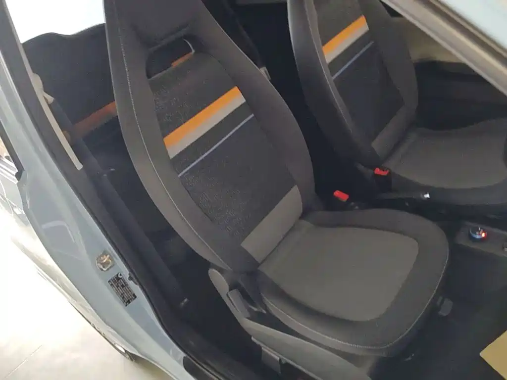 Wuling MINIEV — миниатюра 25
