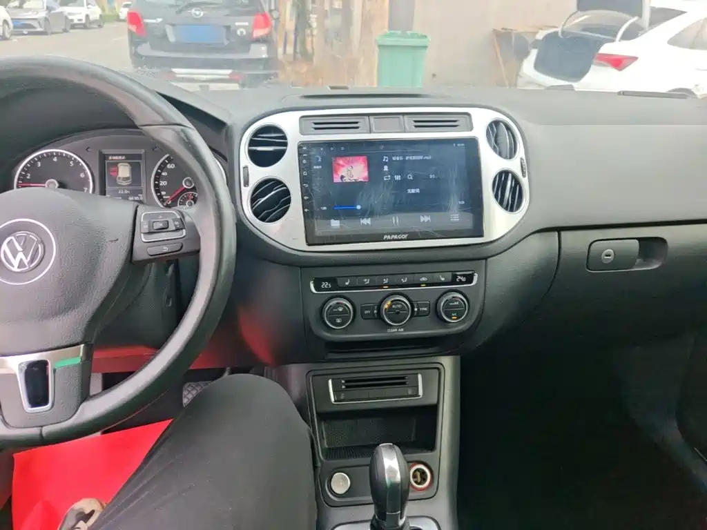 Volkswagen Tiguan — миниатюра 10