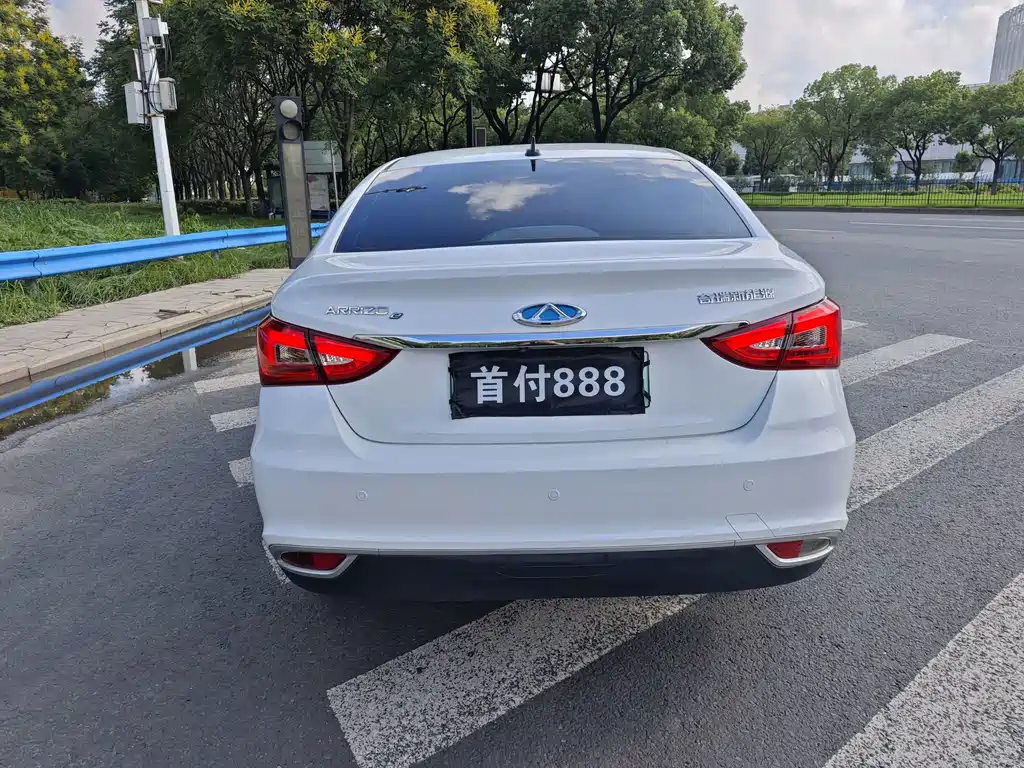 Chery New Energy Arrizo e — миниатюра 8