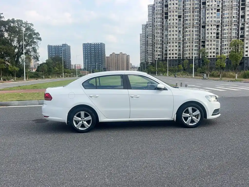 Volkswagen Lavida — миниатюра 21