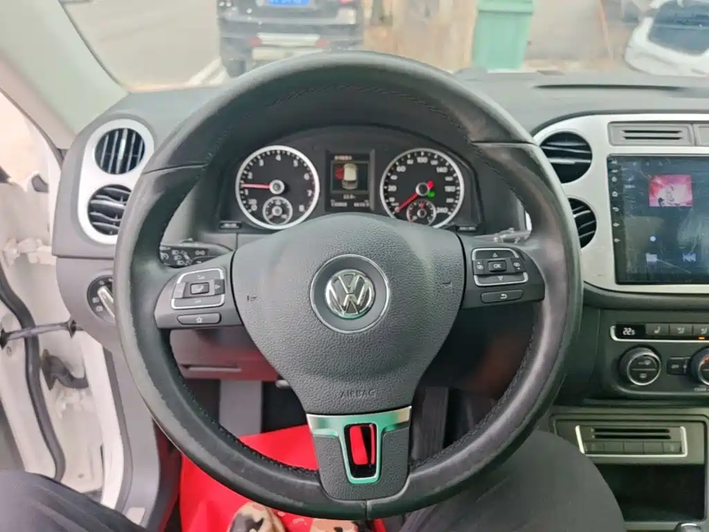 Volkswagen Tiguan — миниатюра 11