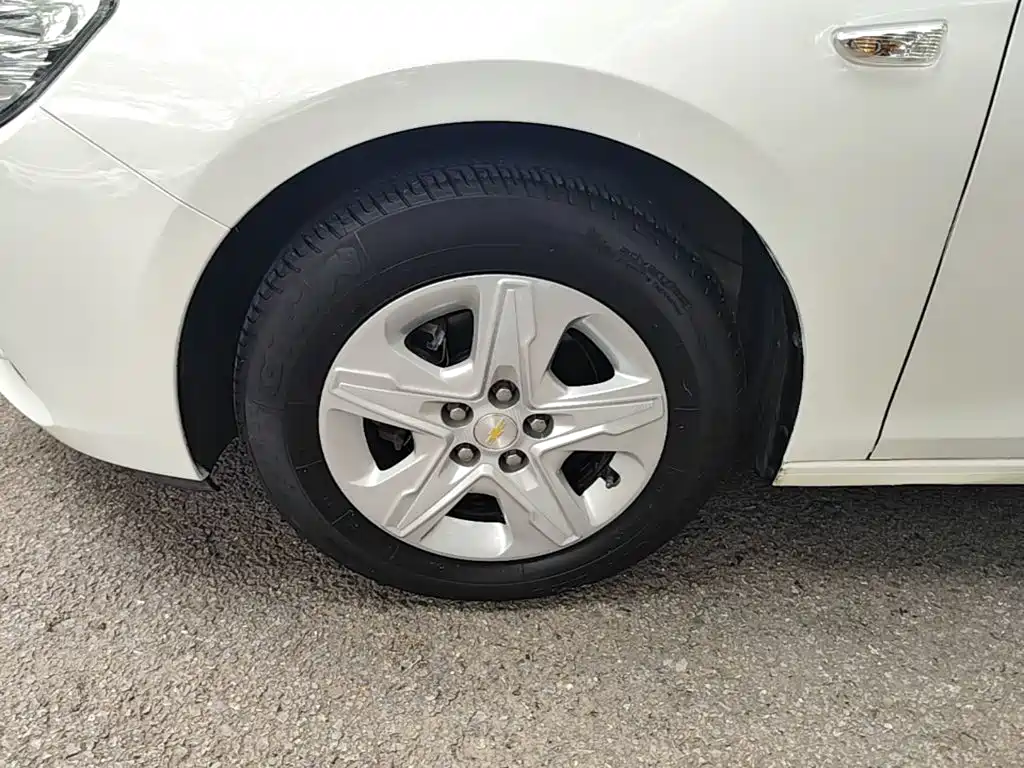 Chevrolet Cavalier — миниатюра 23
