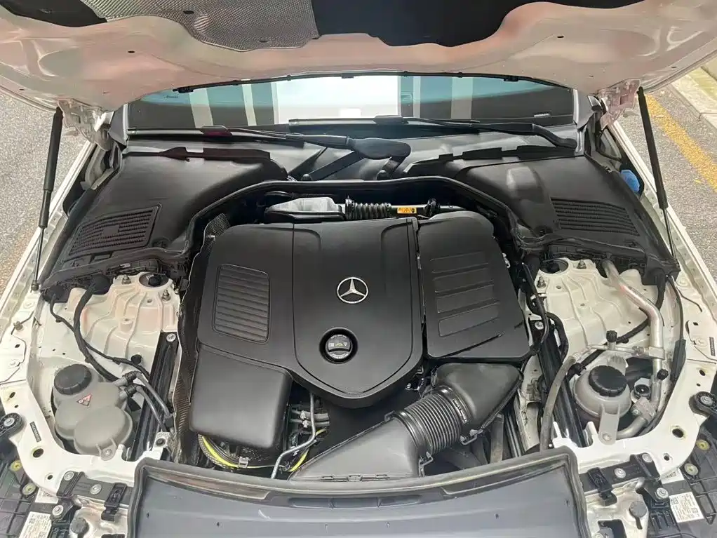 Mercedes-Benz C-Class — миниатюра 8