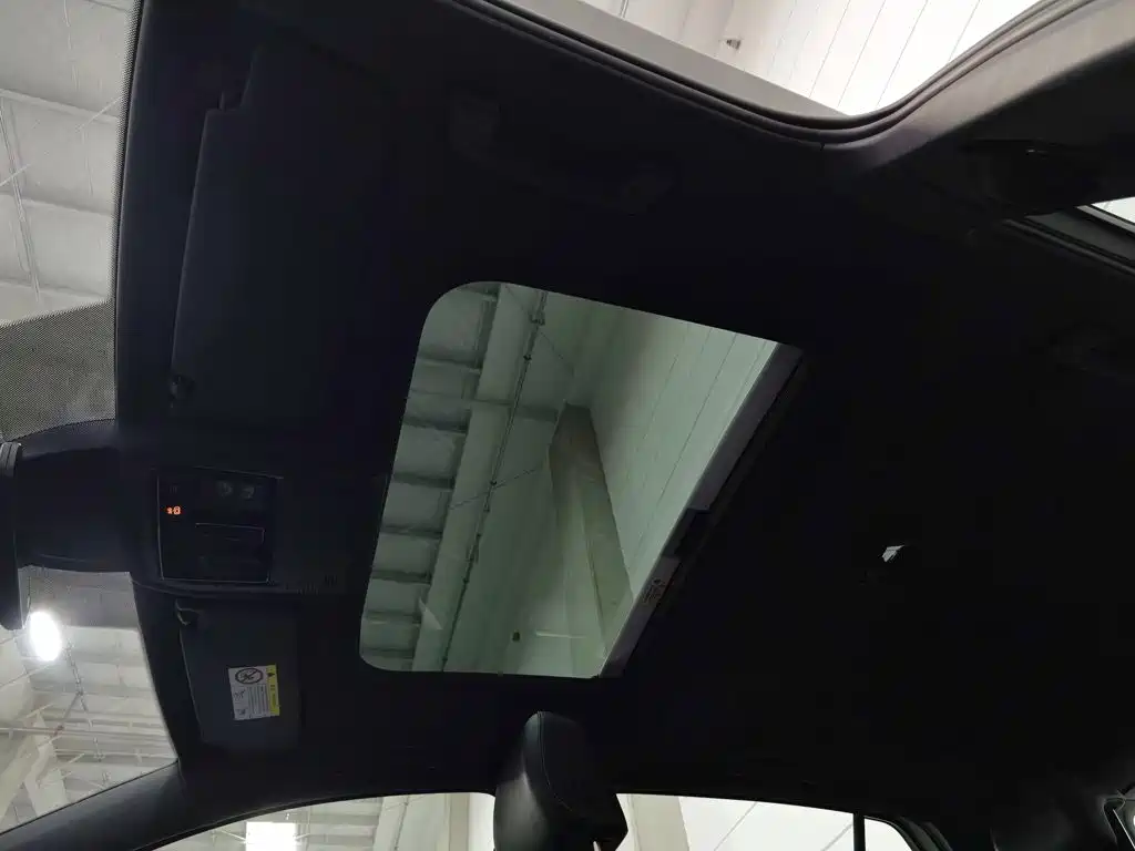 Volkswagen Golf — миниатюра 14