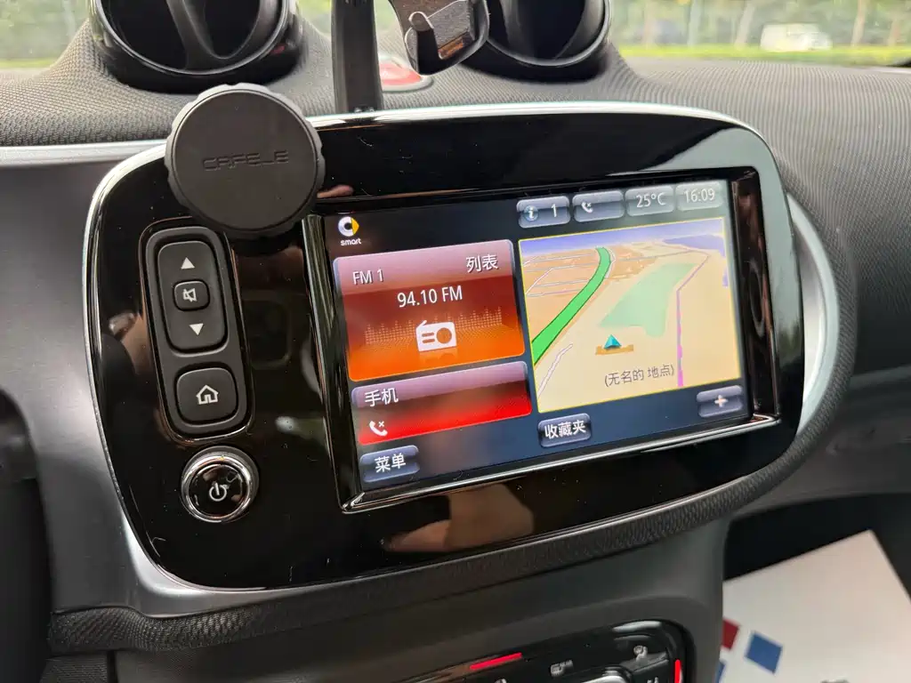 smart Smart Fortwo — миниатюра 13
