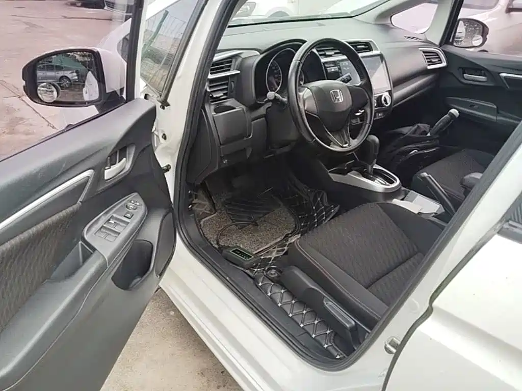 Honda Fit — миниатюра 16
