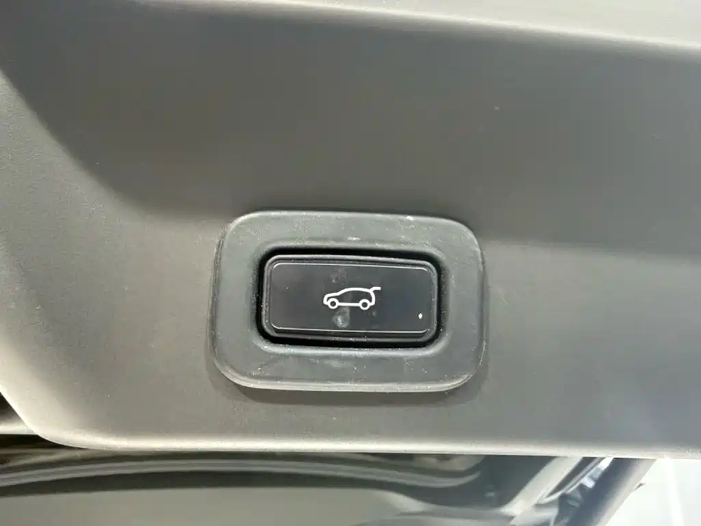 Land Rover Evoque — миниатюра 12