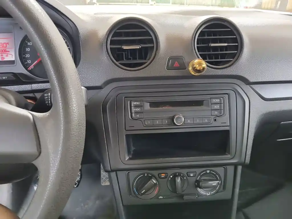 Volkswagen Jetta — миниатюра 13