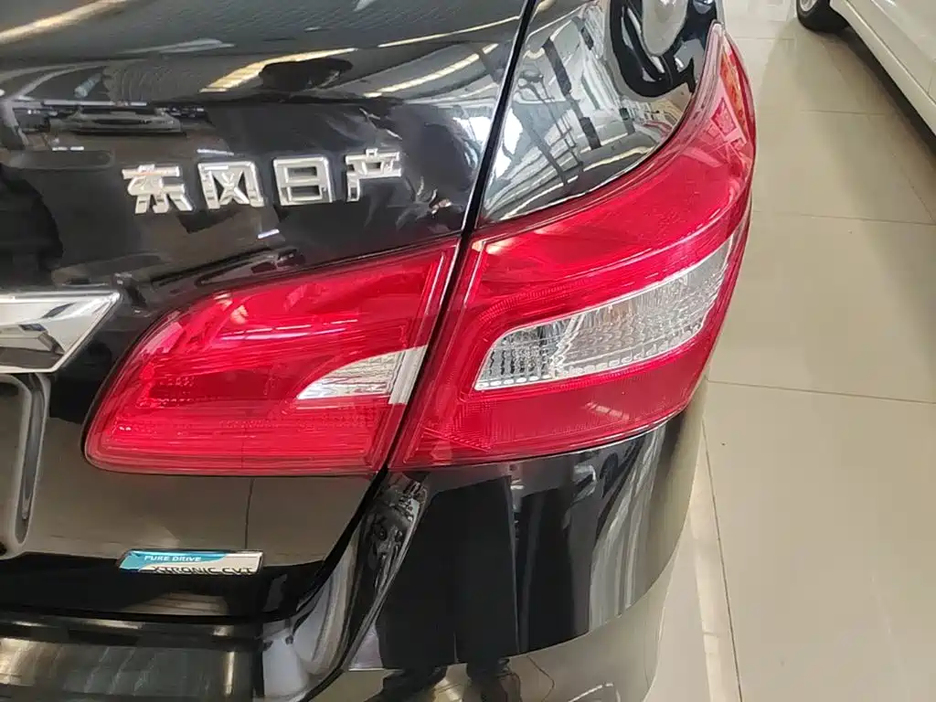 Nissan Sylphy — миниатюра 8