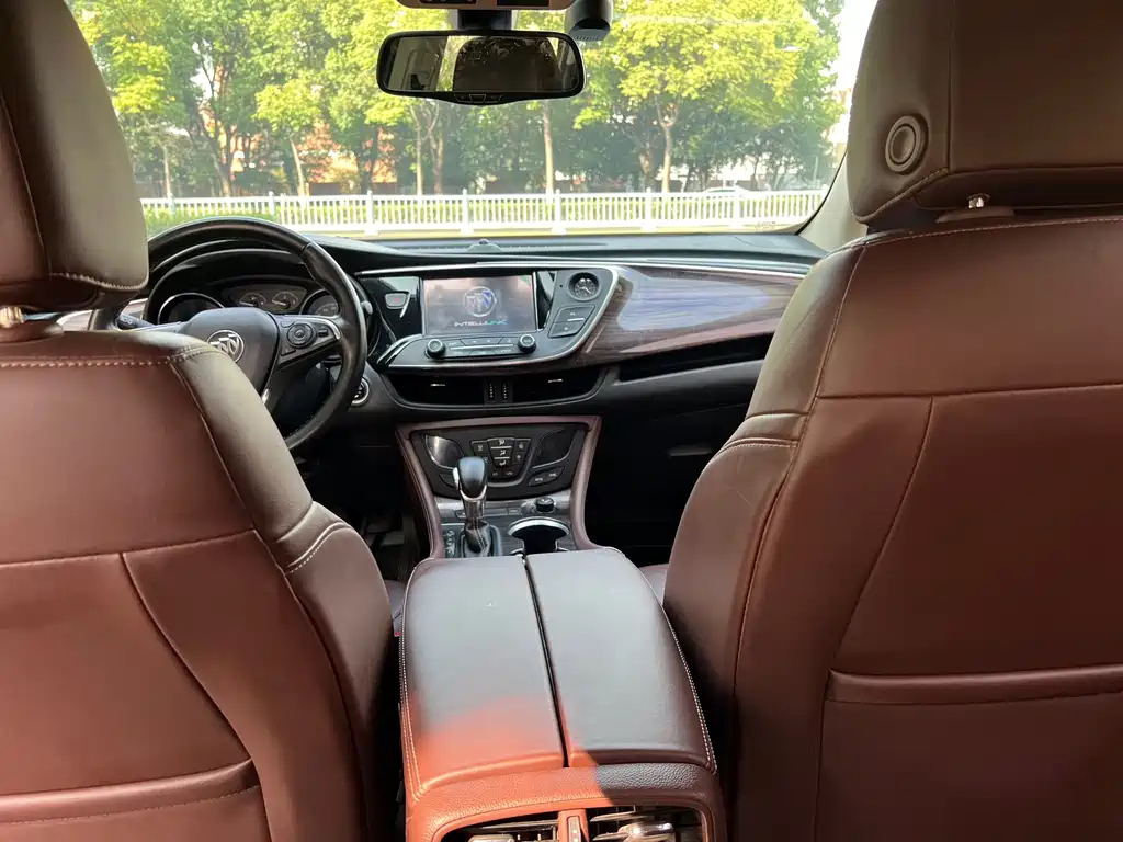 Buick Envision Plus — миниатюра 13