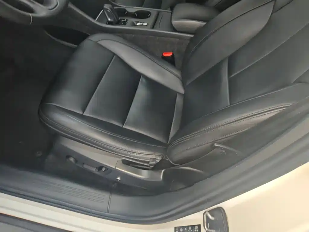 Volvo XC40 — миниатюра 15