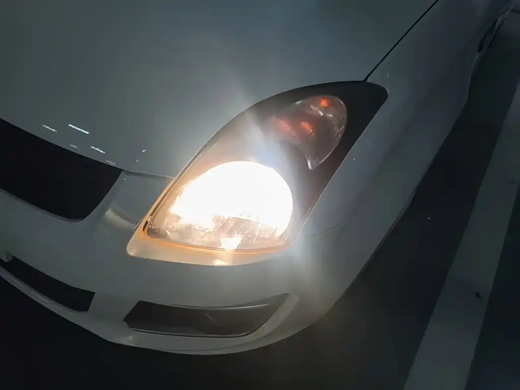 Suzuki Swift — миниатюра 24