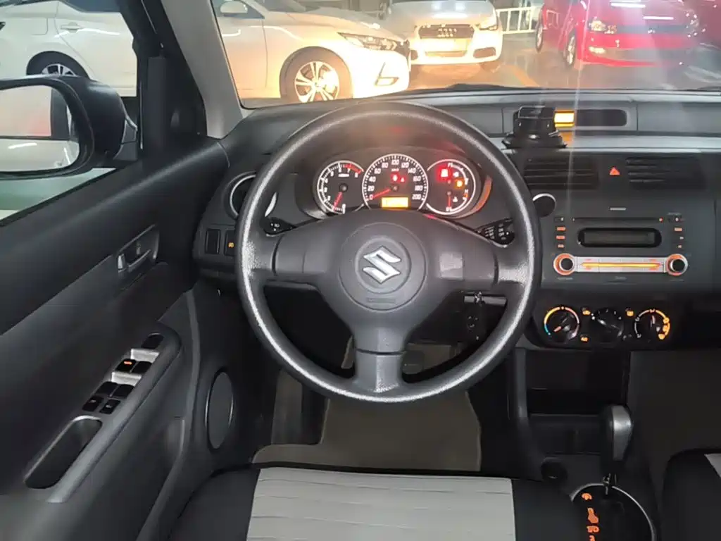 Suzuki Swift — миниатюра 11