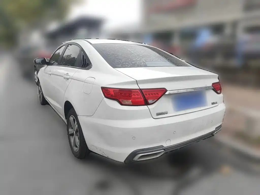 Geely Emgrand GL — миниатюра 7