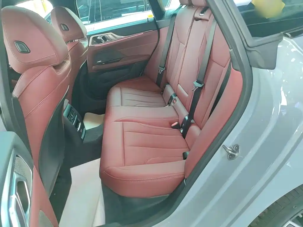 BMW 4 Series — миниатюра 17
