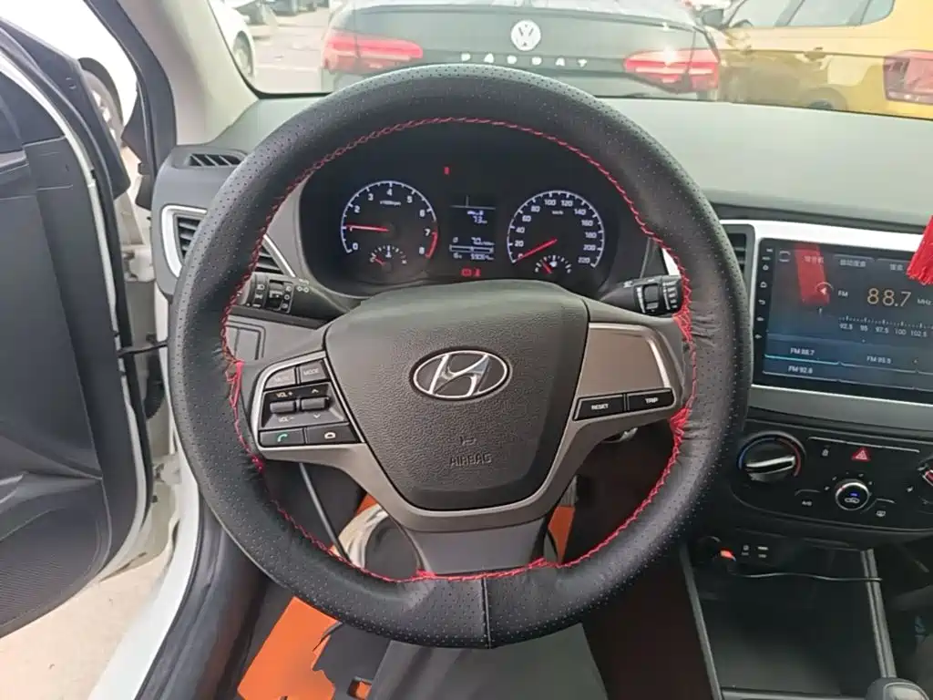 Hyundai Verna — миниатюра 11