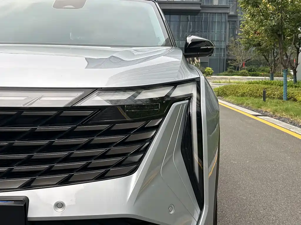 Geely Boyue L — миниатюра 4