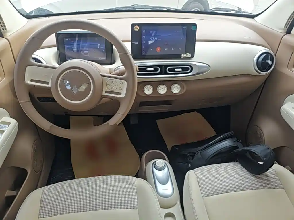 Wuling MINIEV — миниатюра 10