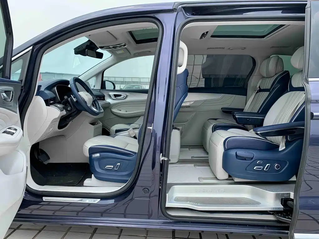 Roewe iMAX8 — миниатюра 7