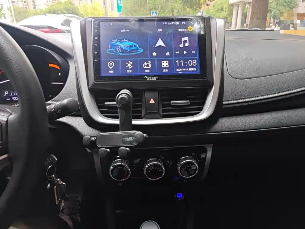 Toyota Yaris L — миниатюра 9