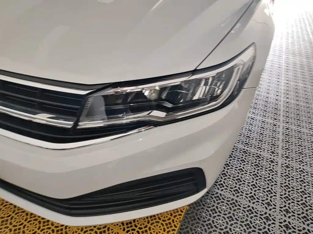 Volkswagen Bora — миниатюра 24