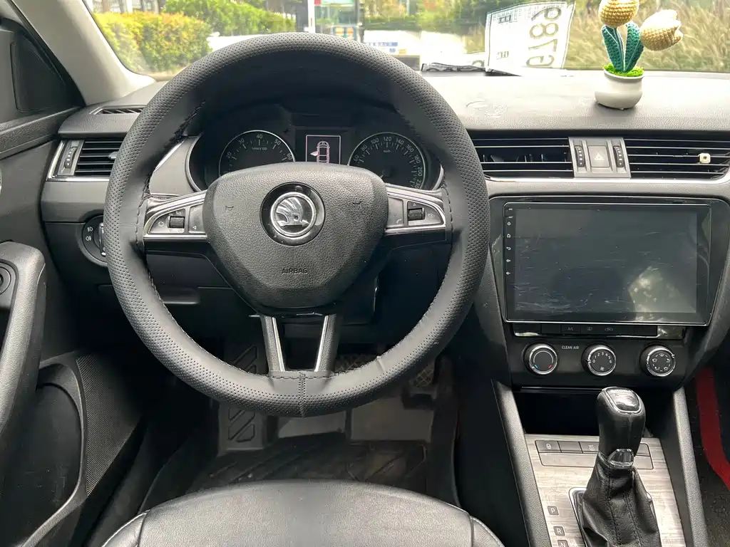 Skoda Octavia — миниатюра 10