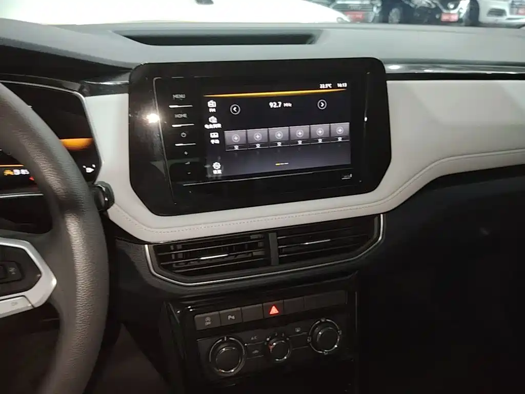 Volkswagen Tharu — миниатюра 13
