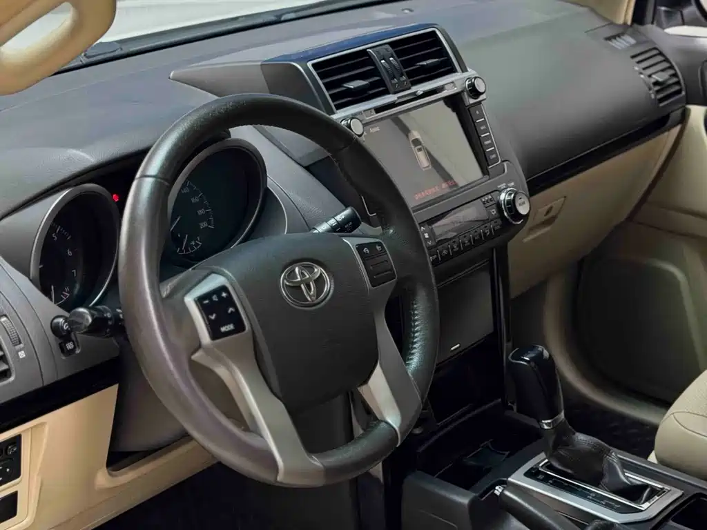 Toyota Prado (Import) — миниатюра 8
