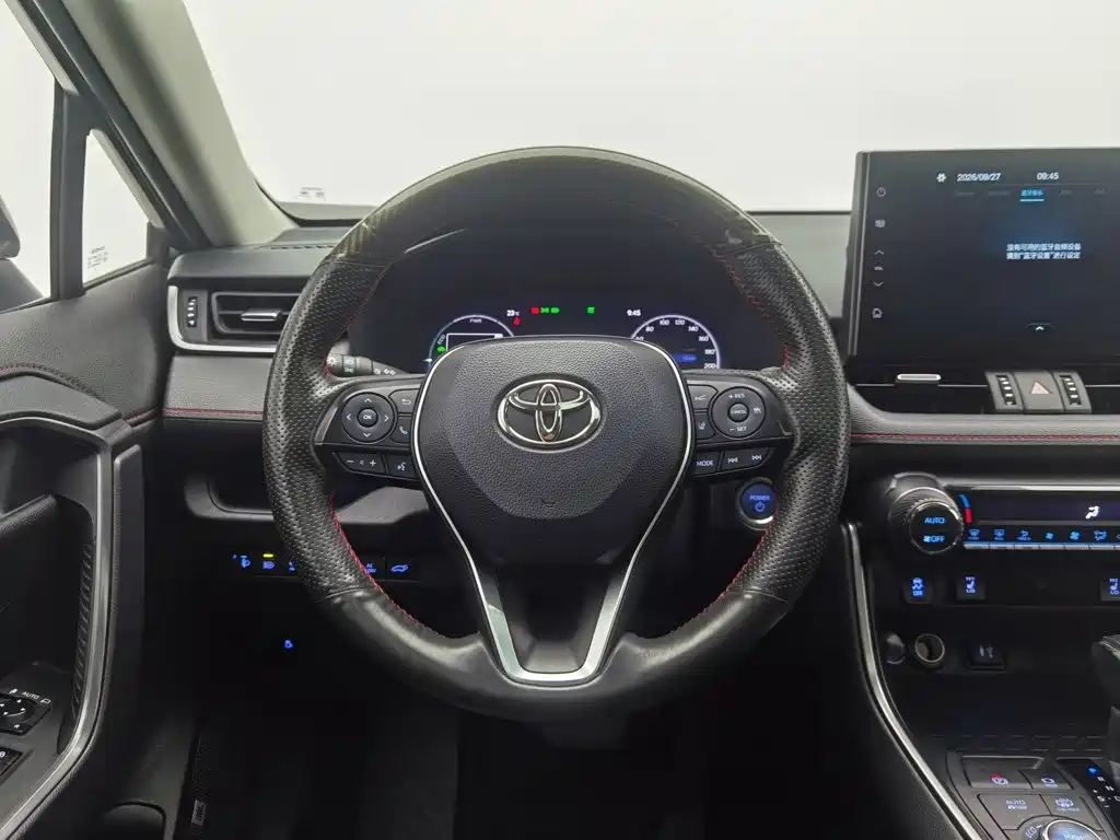 Toyota Wildlander New Energy — миниатюра 11