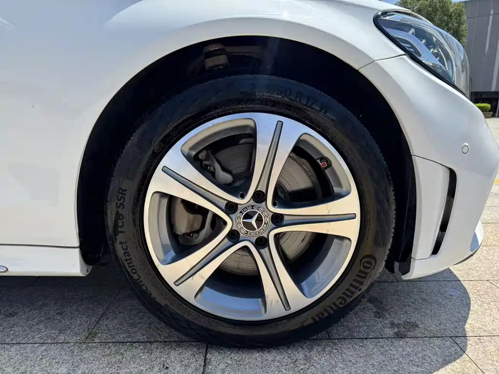 Mercedes-Benz C-Class — миниатюра 9