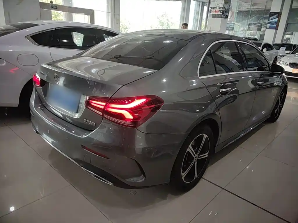 Mercedes-Benz A-Class — миниатюра 7