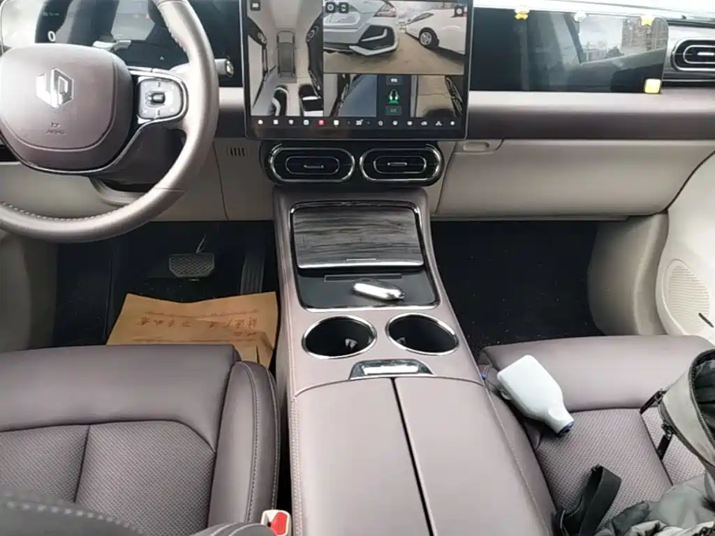Leapmotor Leapmotor C11 — миниатюра 14