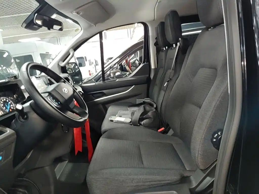 Ford Transit — миниатюра 15