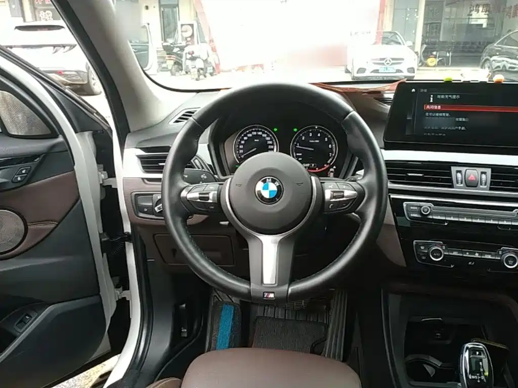 BMW X1 — миниатюра 11