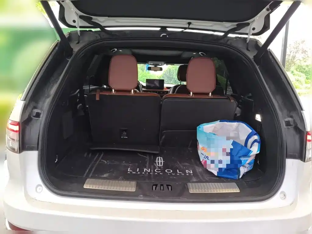 Lincoln Aviator — миниатюра 15