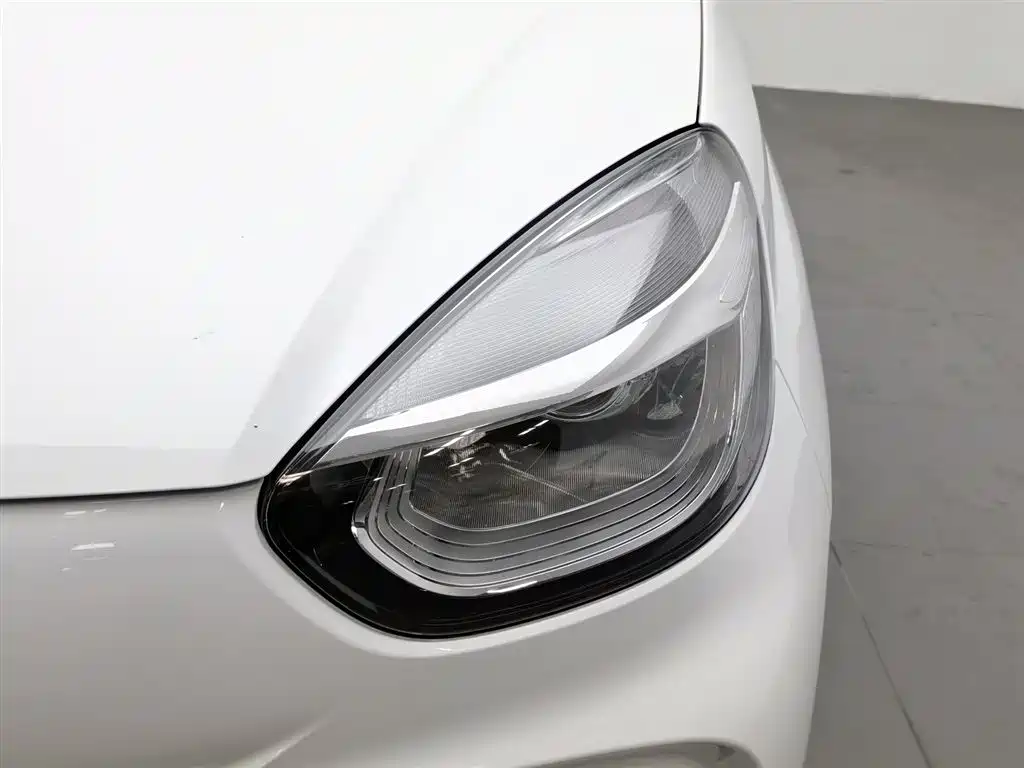 Roewe Clever 2022 311km