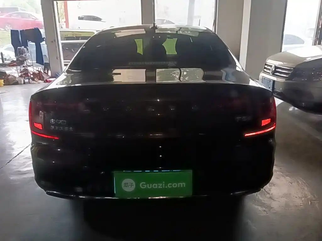 Volvo S90 — миниатюра 6