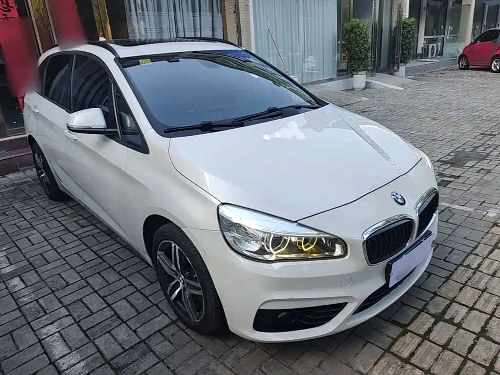 BMW 2 Series Active Tourer (Import) — миниатюра 4