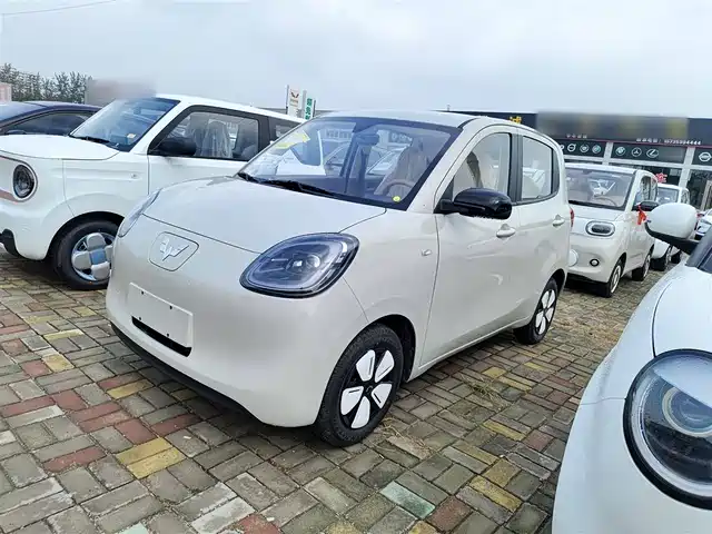 WULING AUTOMOBILE HONGGUANG MINIEV 2025