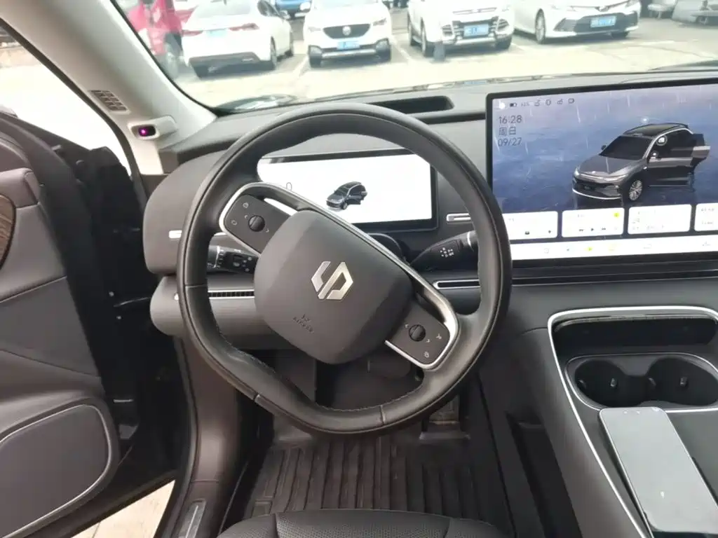 Leapmotor Leapmotor C11 — миниатюра 11